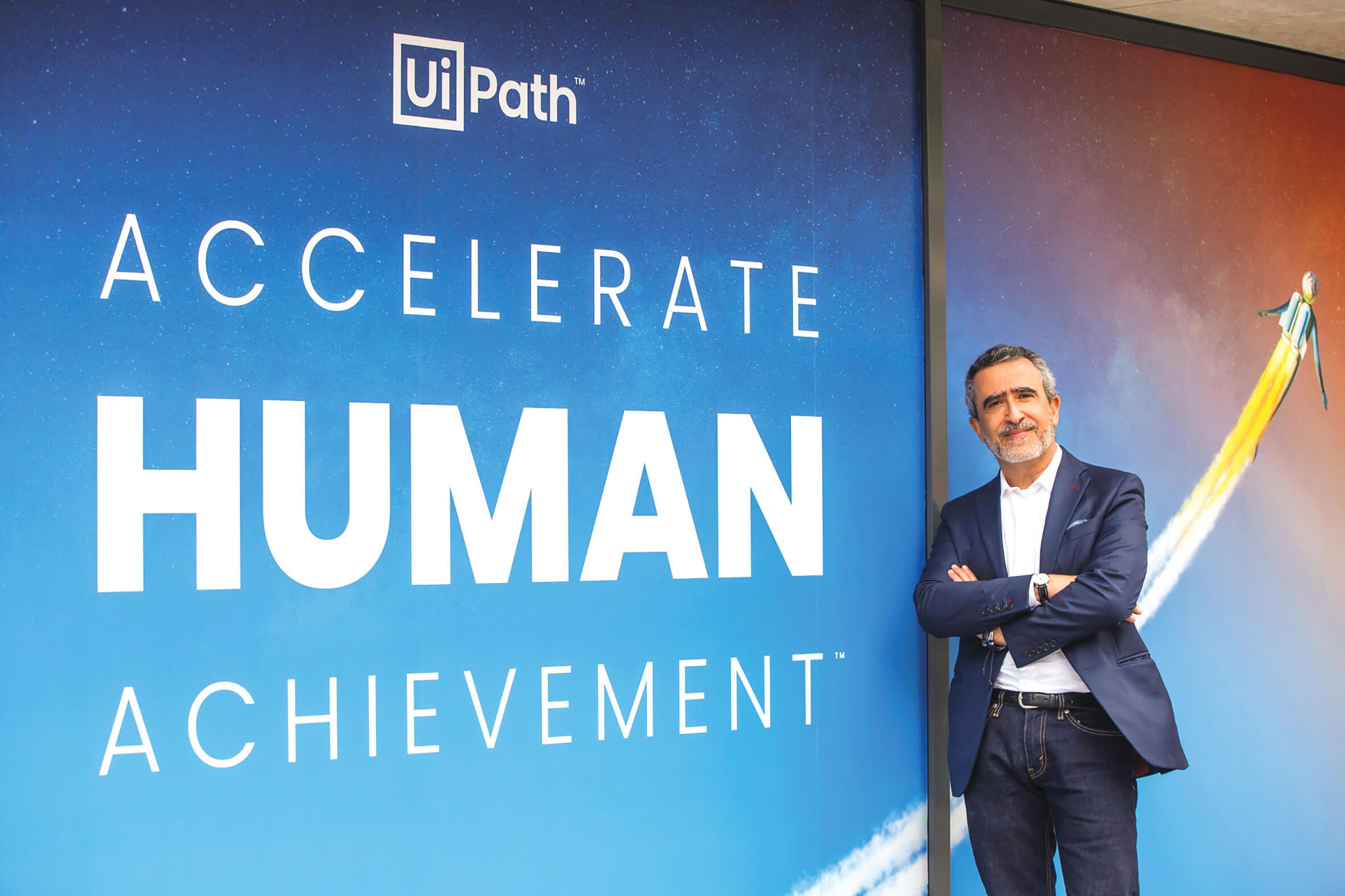 Vargha Moayed, UiPath: „Ne mutăm într-o lume hibridă și multe lucruri, inclusiv organizarea muncii, vor fi redefinite și rafinate în lunile următoare”